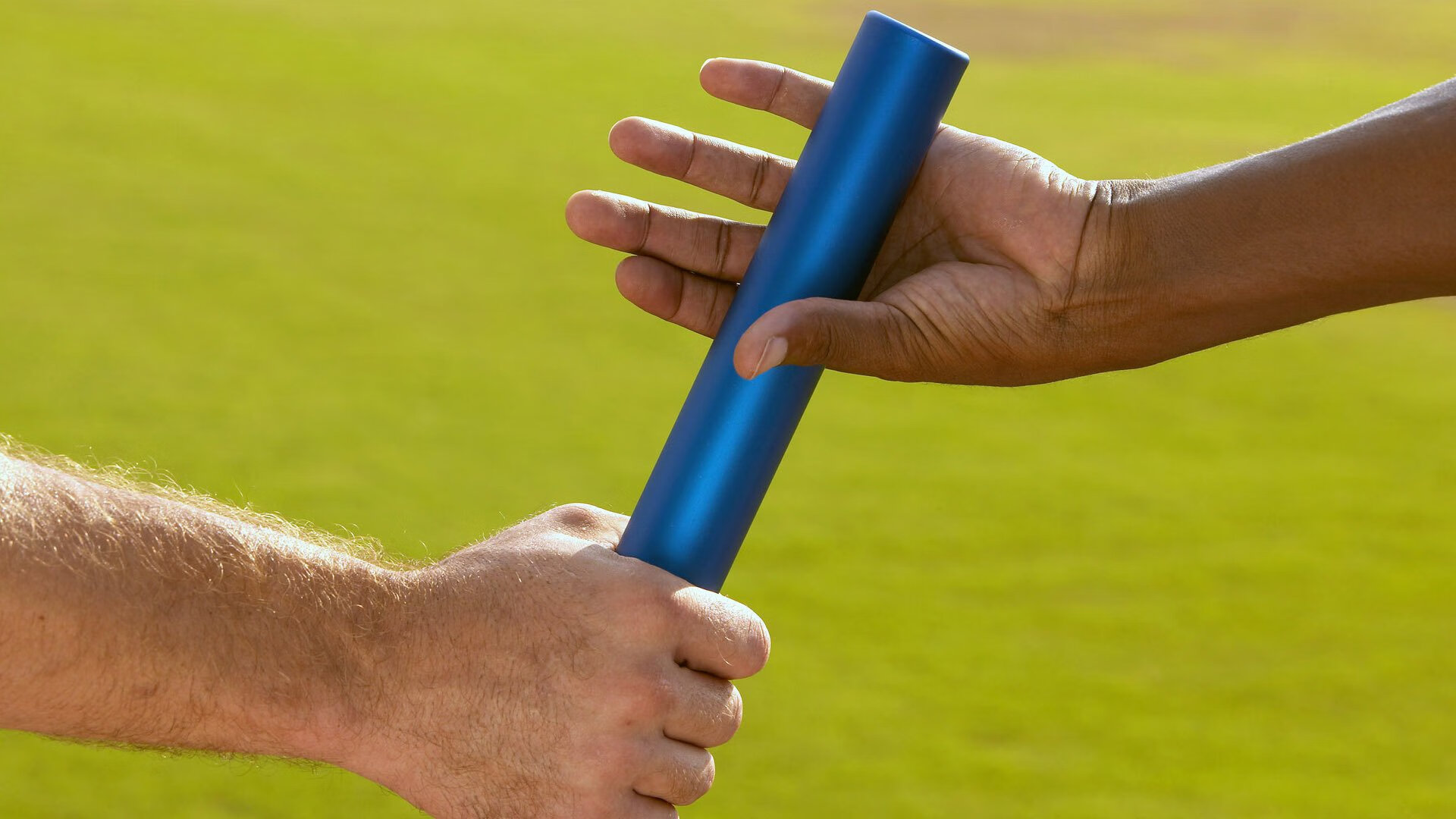 自由潜水深度挑战赛 单次下潜突破百米大关