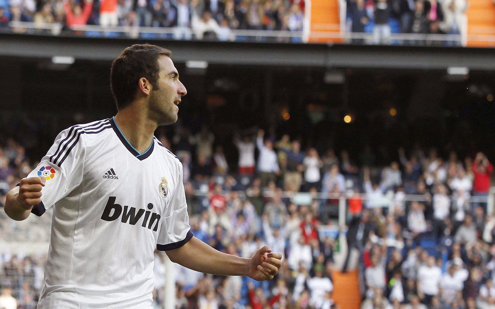 足球比赛中的门将英雄